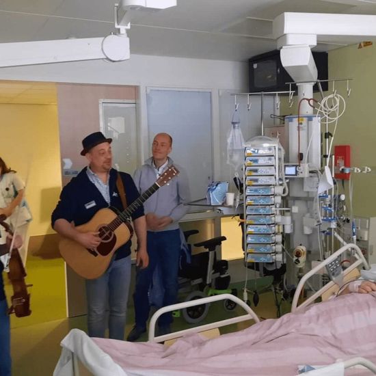 MR Muziek Op De IC Bijgesneden (1)