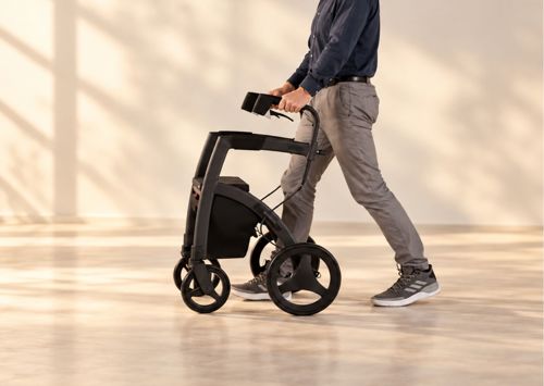 Man Achter Rollator Alleen Lijf
